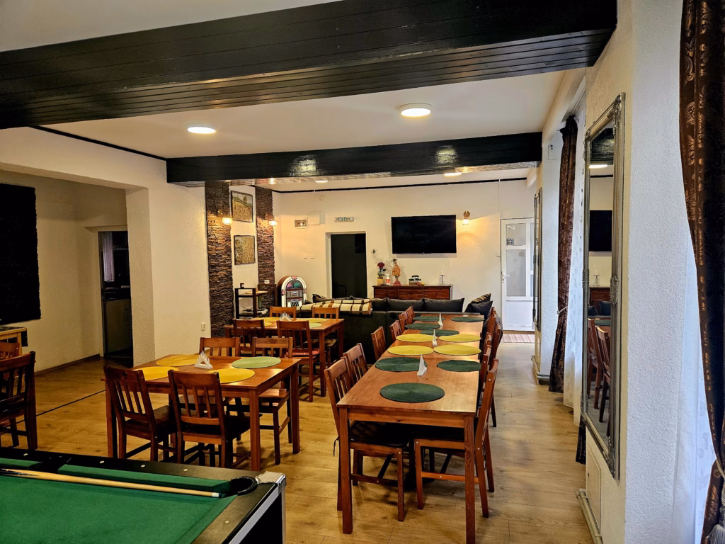 Main room with tables